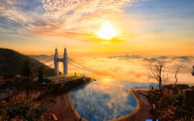 Rezen Retreat tianqiao xianju  Xianju (Jishou Aizhai Bridge Branch)