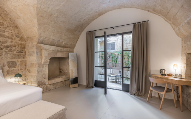 ARCO VECCHIO URBAN SUITE by EPOCA COLLECTION