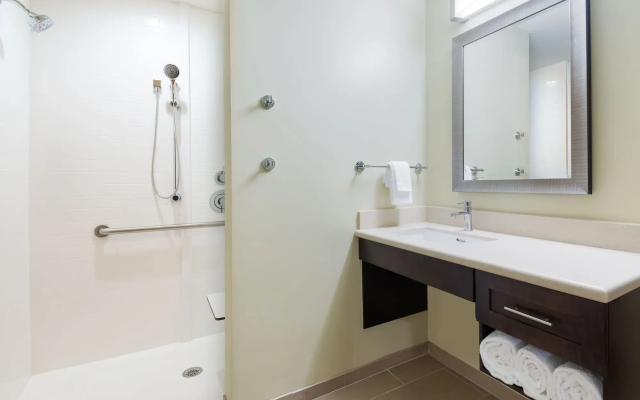 Staybridge Suites Miami International Airport by IHG