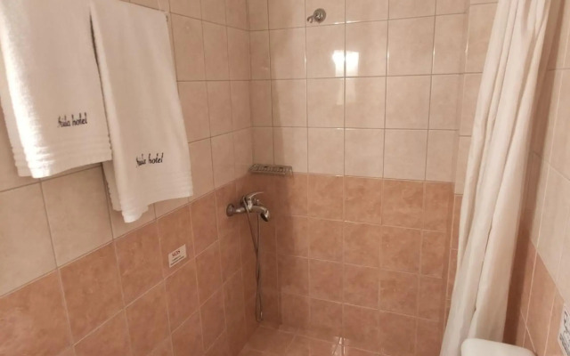 Hotel Irida