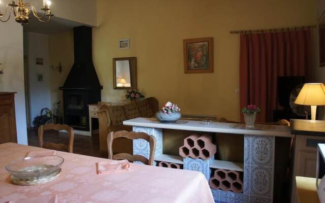Grand Travers - Location vacances avec piscine proche d'Uzès - Gard -