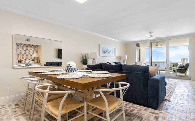 Seaspray East 825-gulf Front