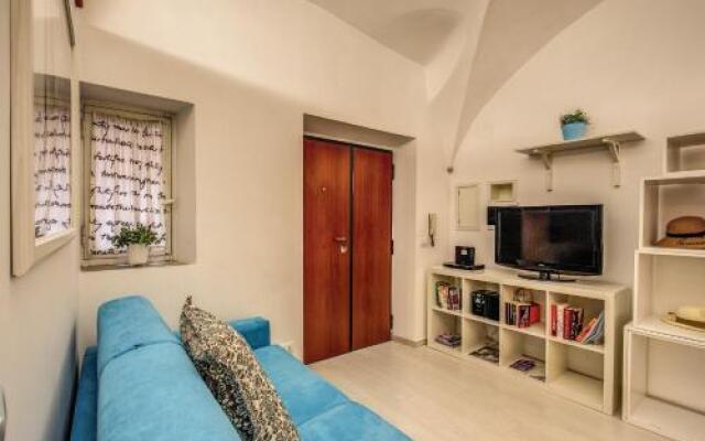 Coronari stylish apartment