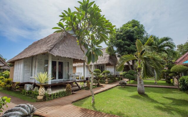 Bay Shore Hut's Lembongan