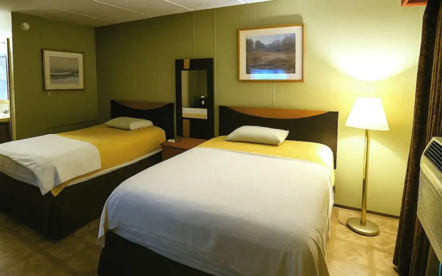 Capital O Pleasant Motel Grand Rapids Mi