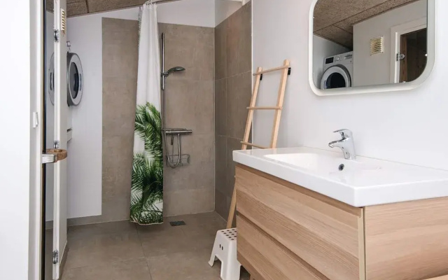 6 Person Holiday Home in Bjert-by Traum