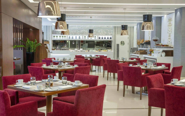 Burgu Arjaan by Rotana Hotel