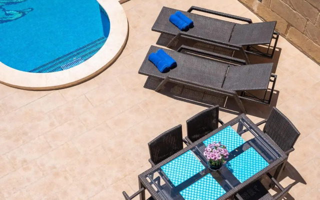 Villayana Gozitan Farmhouse with pool