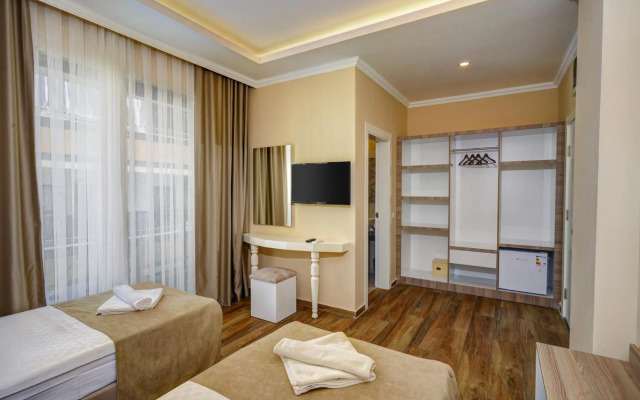 Miss Cleopatra Hotel