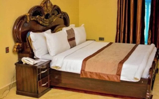 Ughelli Wetland Hotel