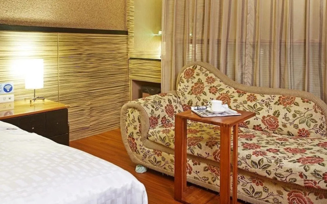 Prague Spring Boutique Motel