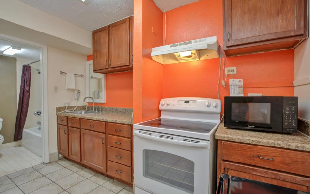 Americas Best Value Inn Laredo