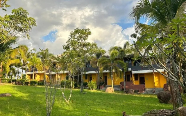 Petpumok Wangnamkhiao Hotel