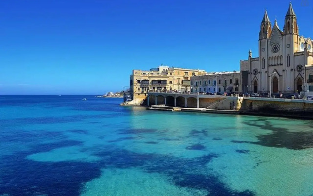 THE Ultimate Luxury, Sliema With Pool