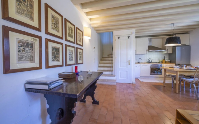 Villa Faccioli Oleandro With Shared Pool