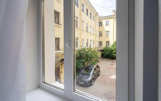 Metry v centre on Kazanskaya street 9