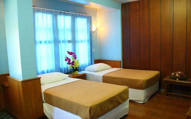 Royal City Hotel