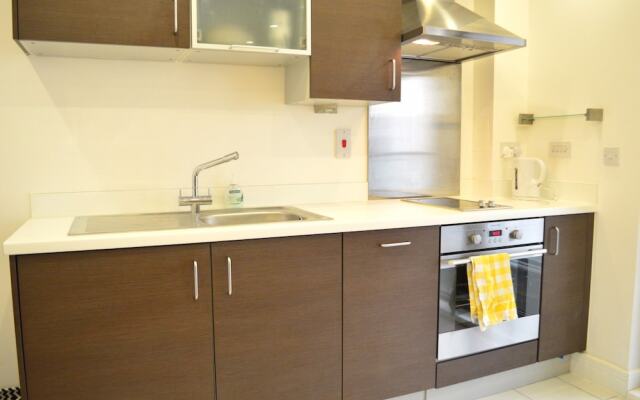 1 Bed Flat in Whitechapel with Roof Terrace