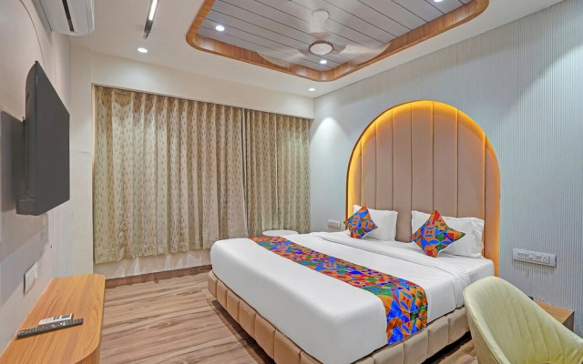 Fabhotel Raj Palace I