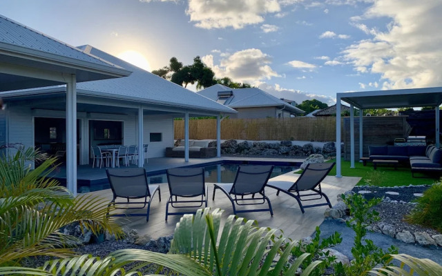 Nakolodge 4 chambres - piscine / balneo / jardin privatifs