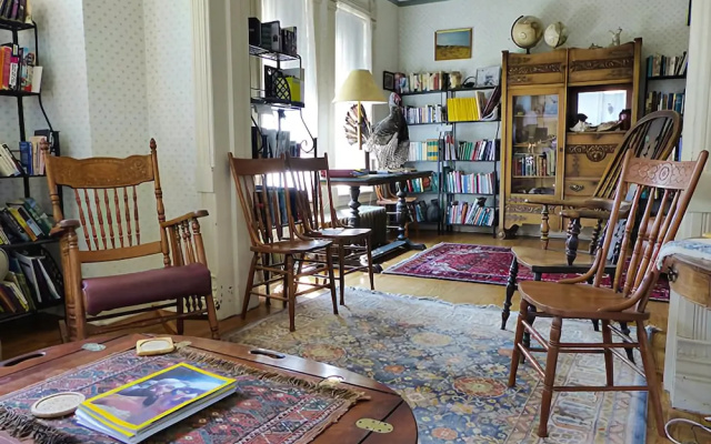 The Hood House Bed & Breakfast Inn