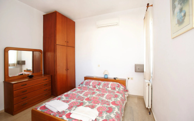 Albatross Studios & Apartments