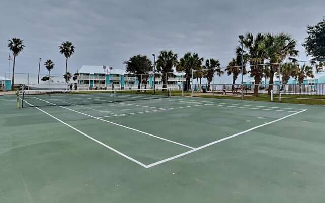 Kontiki Bayfront Condos