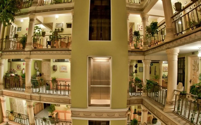 Hotel Villa Las Margaritas Plaza Cristal