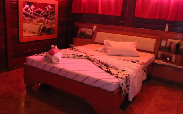 Motel Paradise