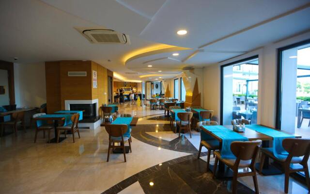 Acroter Hotel Spa