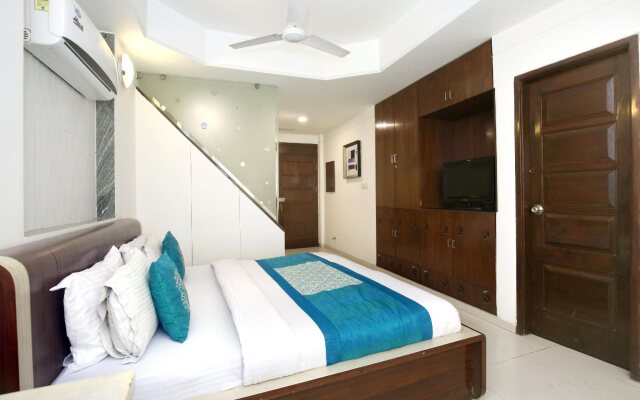 OYO 1496 Hotel Sky 5