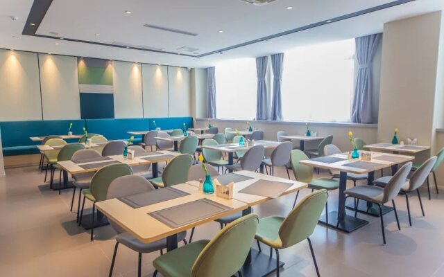 Home business hotel (suqian west lake road bus station)