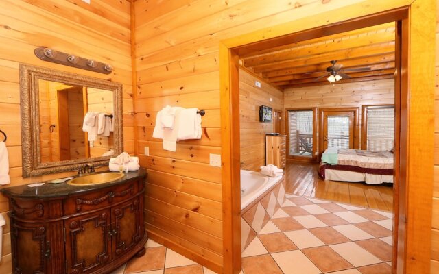 Smoky Mountain Cinema - Six Bedroom Cabin