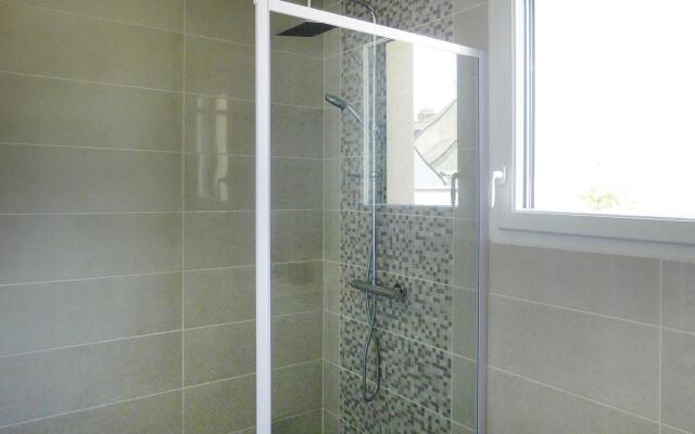Comfortable Holiday Home, Near Ploubazlanec Beach