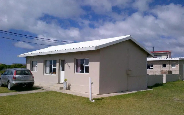 Struisbaai Getaway House