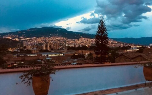 61Prado Guesthouse
