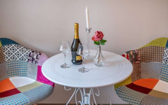 Old City Studios 2 - Adults only