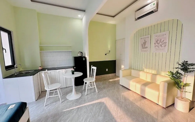 Corgi House Danang
