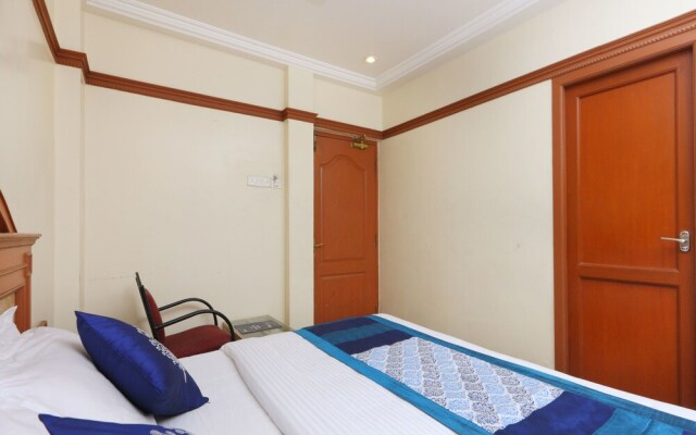 Oyo 15097 Hotel Sathyam