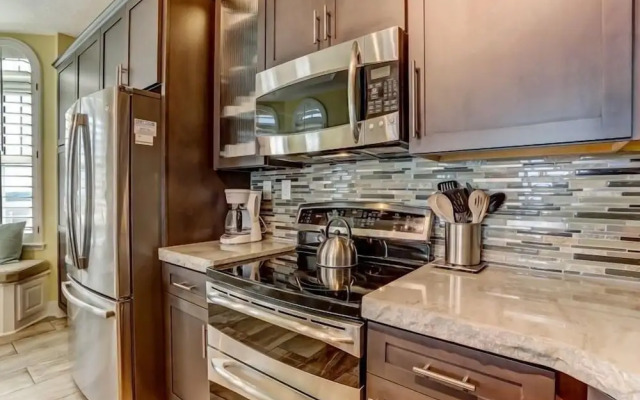 Luxury Condo with Atlantic Ocean View from Private Balcony by RedAwning