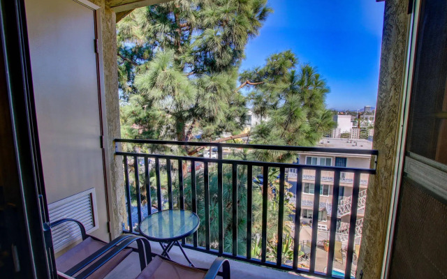 Sunshine Suites at Hillcrest