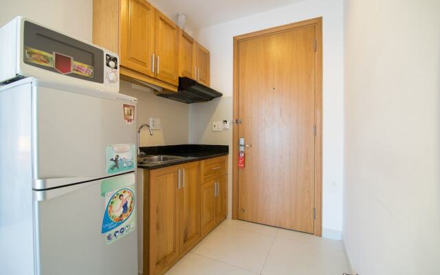 RedDoorz Plus near SECC D7