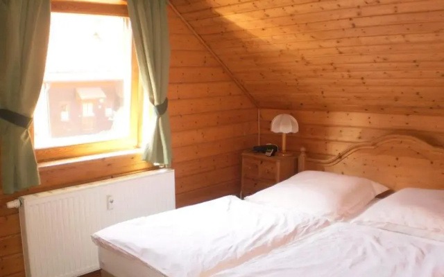 The House to Stay for Holidays Num1