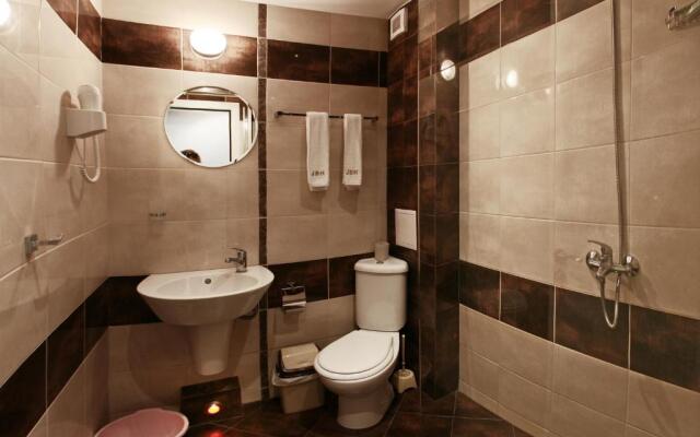 JBH Hotel