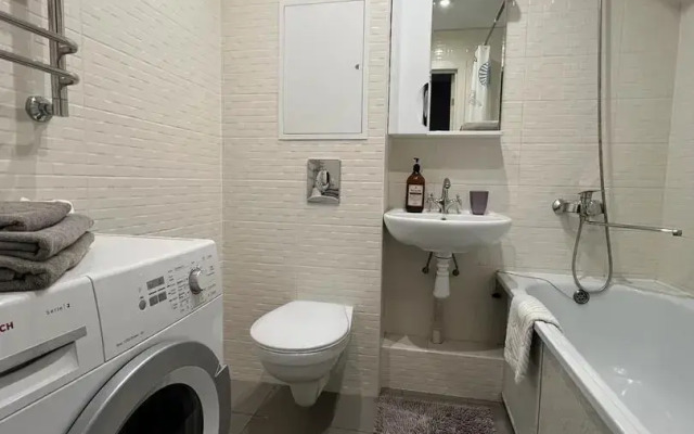 Apartments on 18 Matrosova Street