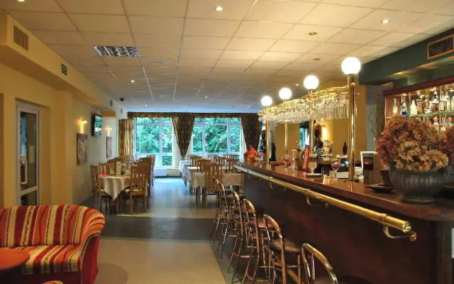 Relax Inn Health & Spa