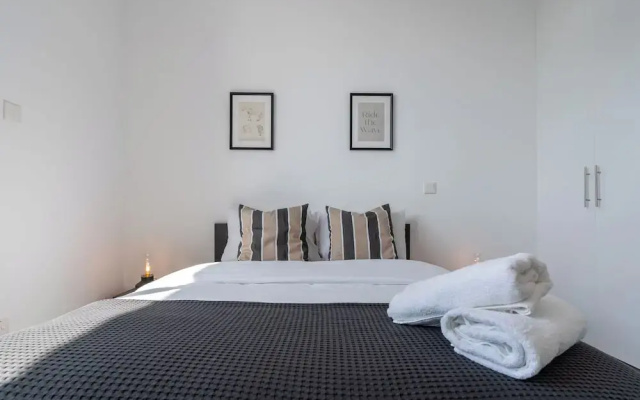 Taupe 2-BR Apt. & Balcony in Larnaca