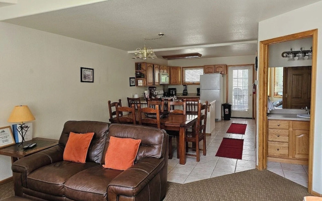 Cascade Three Bedroom Two Bath C07