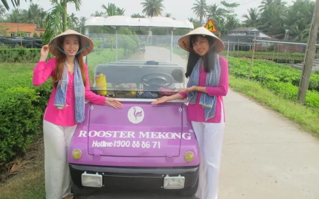 Rooster Mekong Garden & Villas