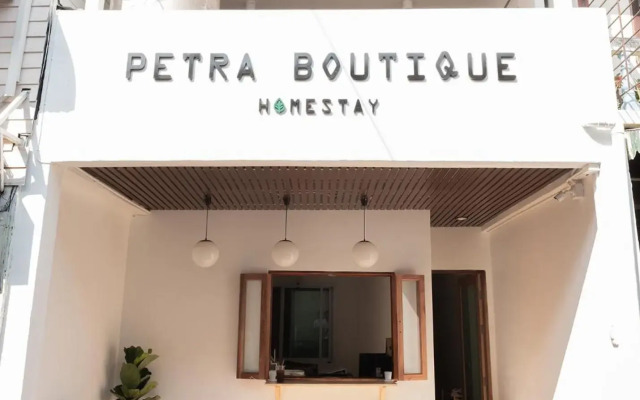 Petra Boutique Donmuang